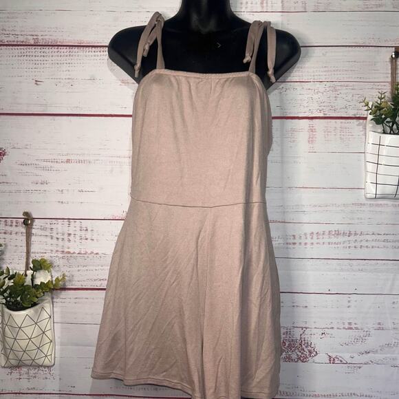 Women’s Taupe Tie Shoulder Romper Medium - Picture 1 of 4